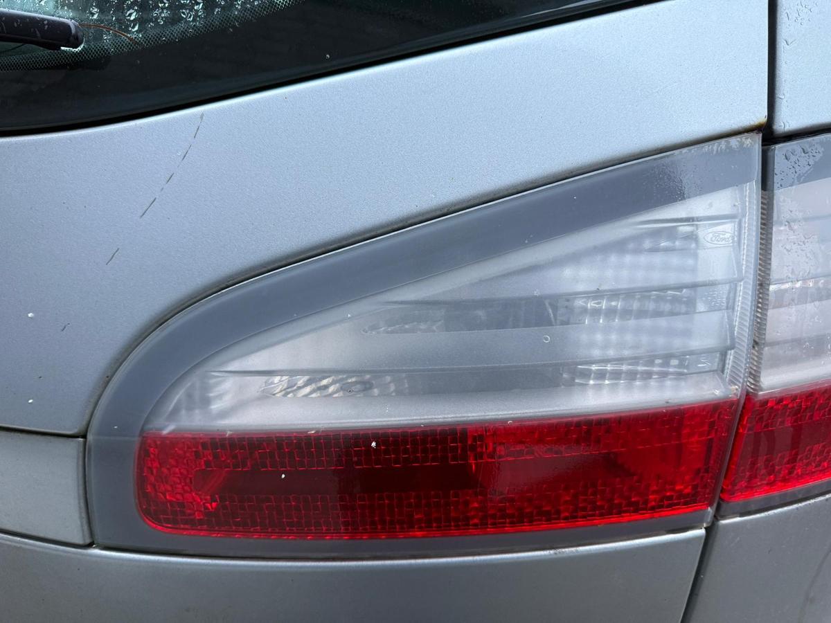 Ford S Max WA6 original Rücklicht Rückleuchte innen rechts Vorfacelift BJ07